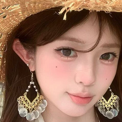 Accessories (27) Hook Earrings Chandelier Artificial Shell